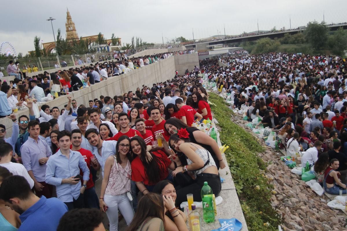 FOTOGALERIA / Botellón en el Arenal