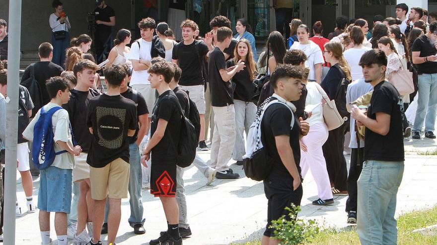 El campus acogió a más de 1.000 estudiantes nerviosos e ilusionados para la prueba de acceso a la universidad.