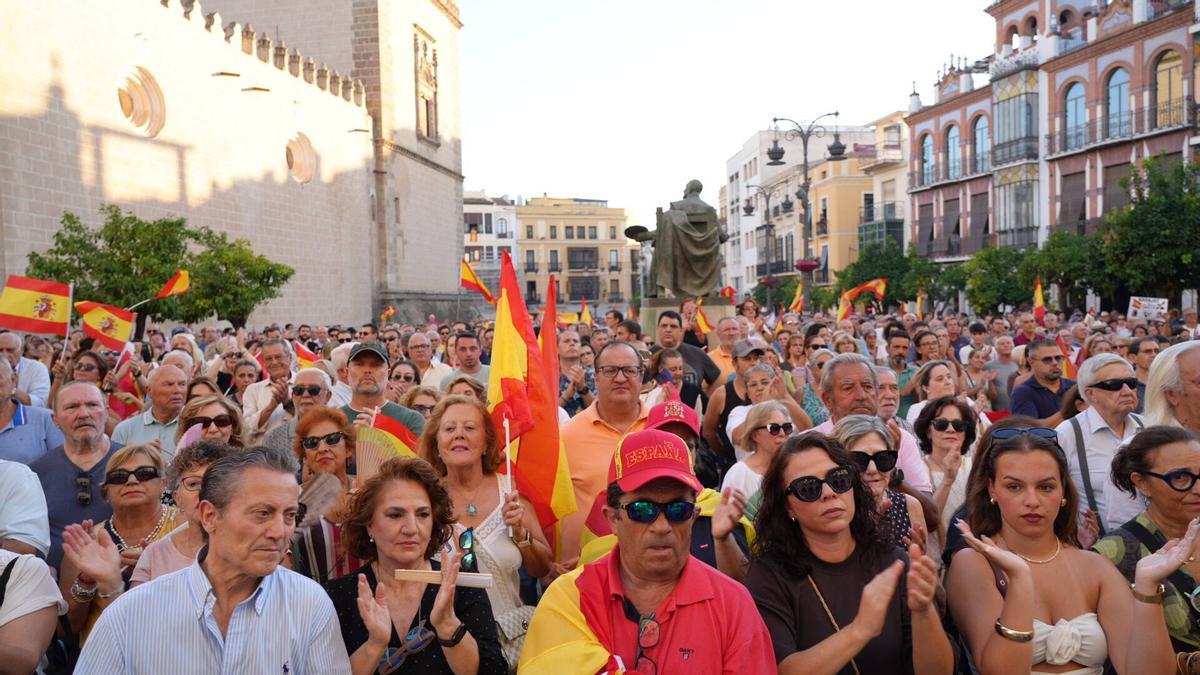 Galería | Las manifestaciones en apoyo de Ceuta en Extremadura, en imágenes