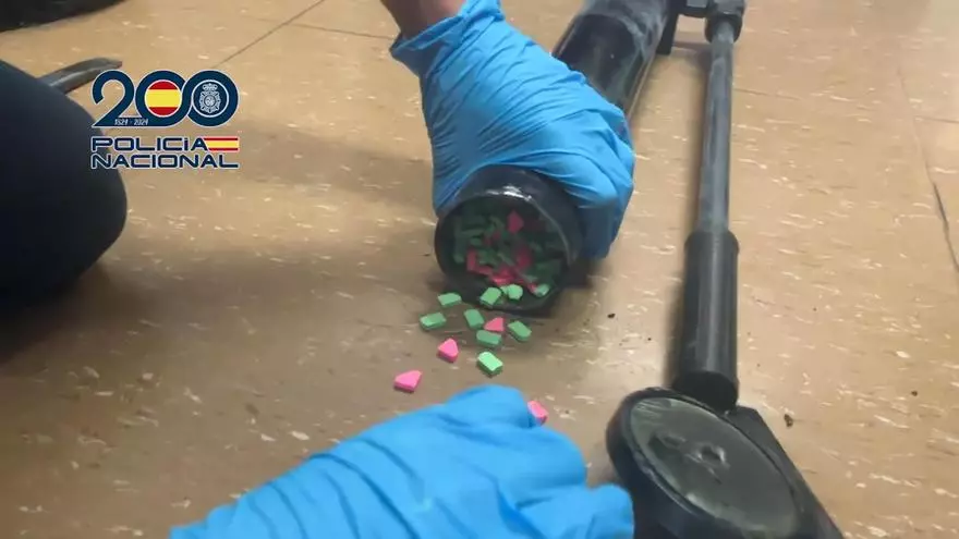 Objetos incautados por la policía a la organizaicón criminal