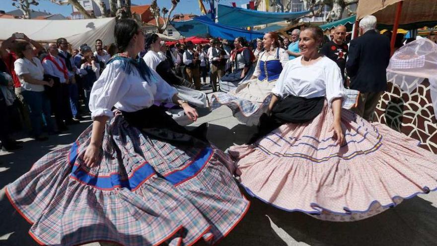 La música y el baile tradicional serán protagonistas en la jornada festiva. // Ricardo Grobas