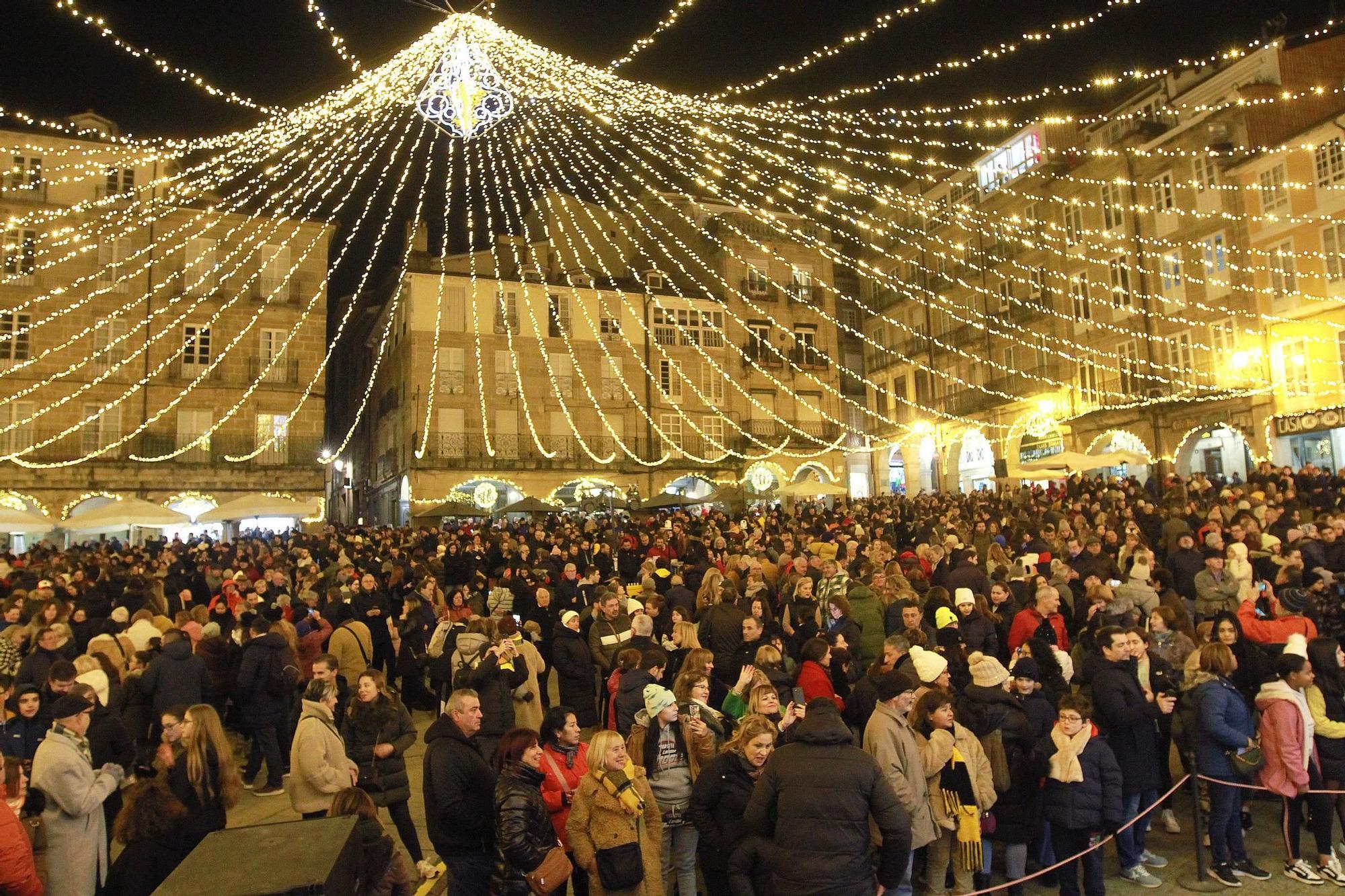 Plaza Mayor tras el encendido navideño de anoche