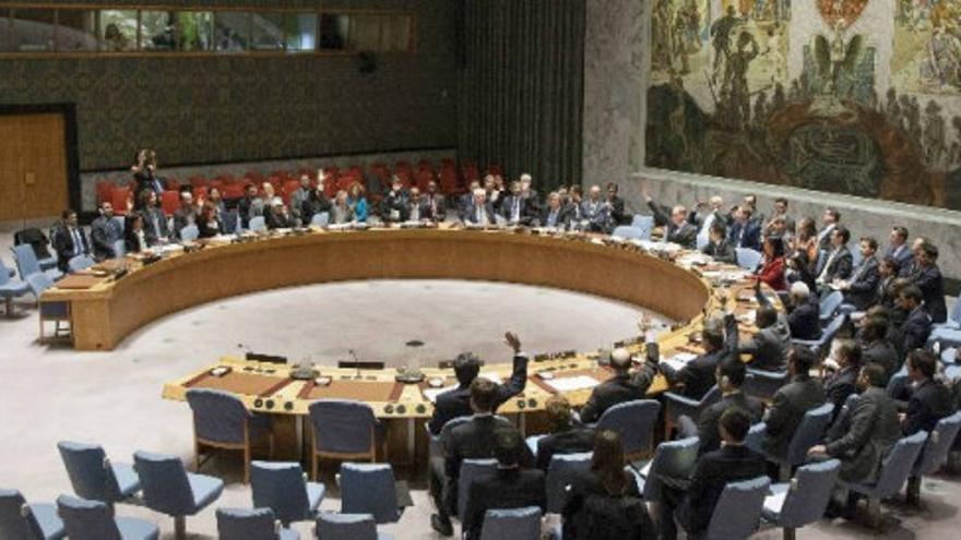 La ONU acuerda combatir a Daesh con &quot;todas las medidas necesarias&quot;