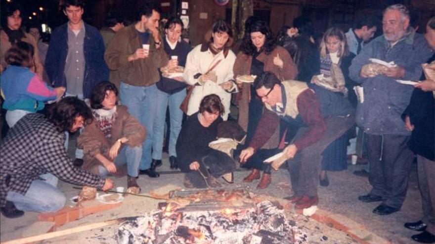 Sant Antoni 2023: 30 años &#039;foguerons&#039; de sa Pobla en Gràcia