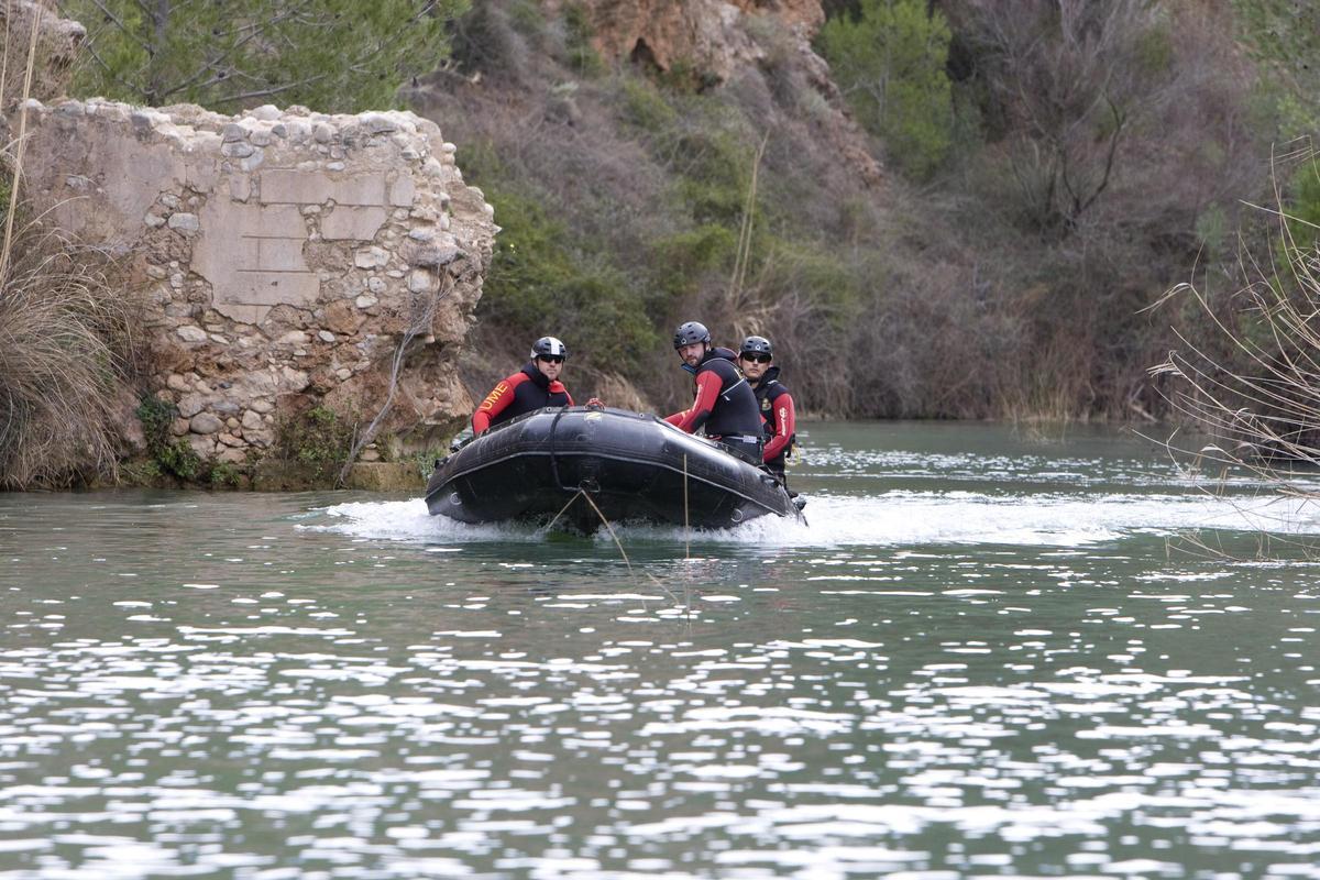 Una zodiac en el embalse de Escalona, en una imagen de archivo.