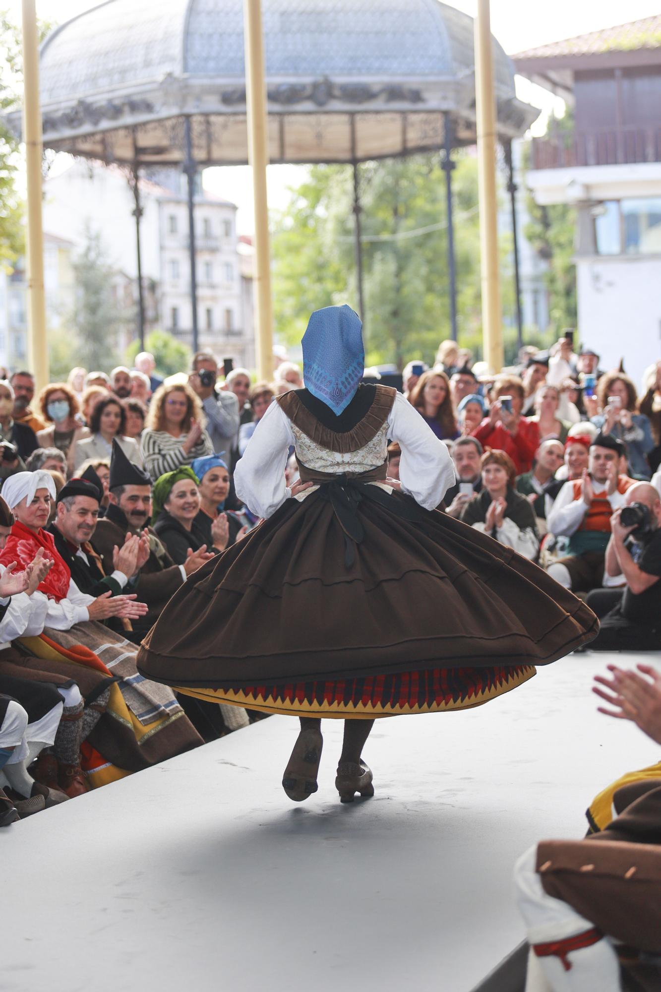 EN IMÁGENES: Así fue el concurso y muestra del traje tradicional asturiano en Grado