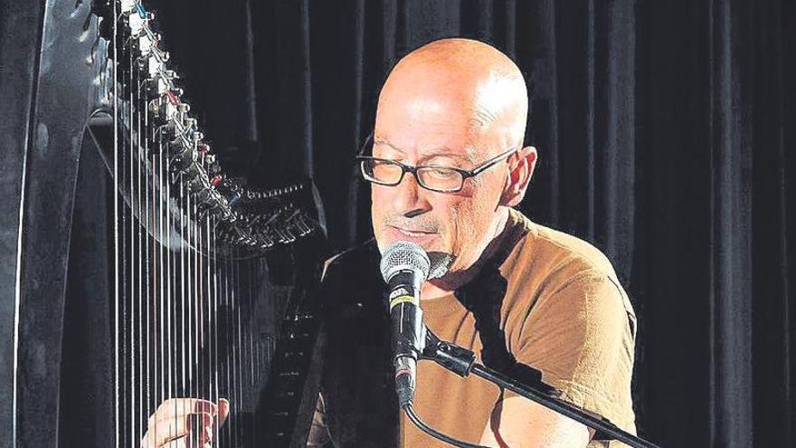 Muere Emilio Cao, el músico que retomó para Galicia el sonido del arpa celta