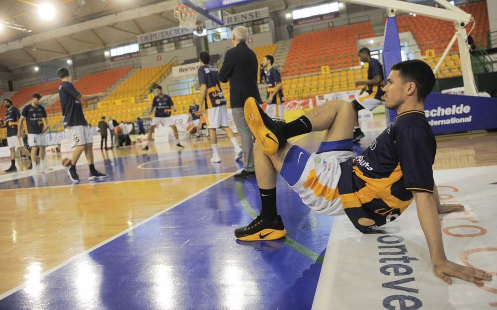 Tercer partido del play-off de ascenso a ACB entre el Orense y el Oviedo Baloncesto