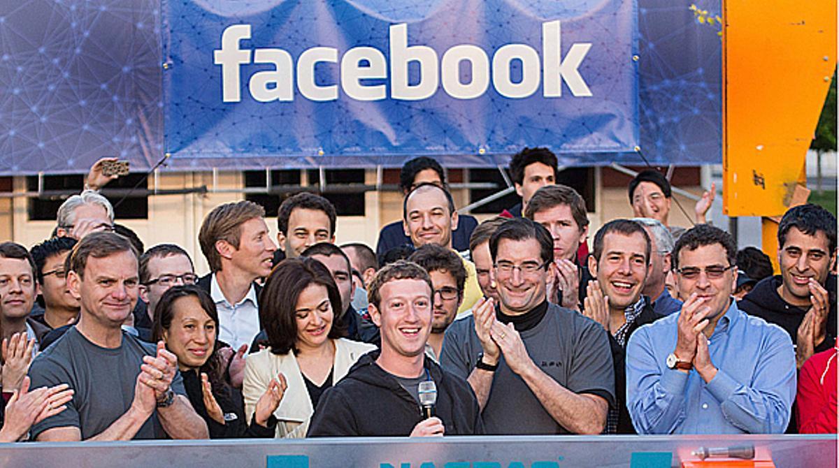 Exitós debut de Facebook a Nasdaq.
