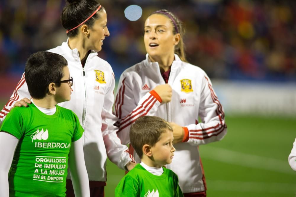 El Rico Pérez registra récord de asistencia a un partido de la selección femenina de fútbol