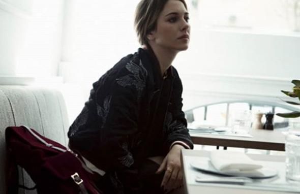 El nuevo look con rizos y flequillo de Blanca Suárez