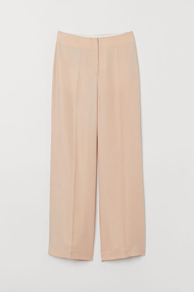 Pantalón de pinzas 'nude', de H&amp;M