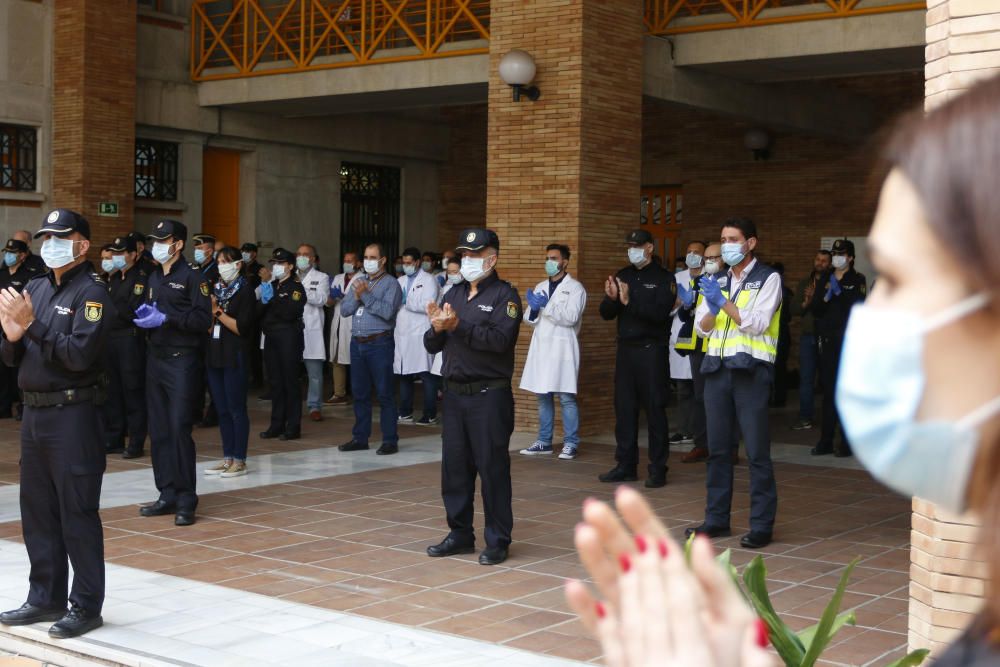 Minuto de silencio por el fallecimiento del policía Sebastián Sabriego, víctima del coronavirus