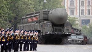 Un misil nuclear estratégico RS-24 Yars ruso, en el desfile militar del 74 aniv de la victoria en la IIGM, el 9 mayo 2022 foto 