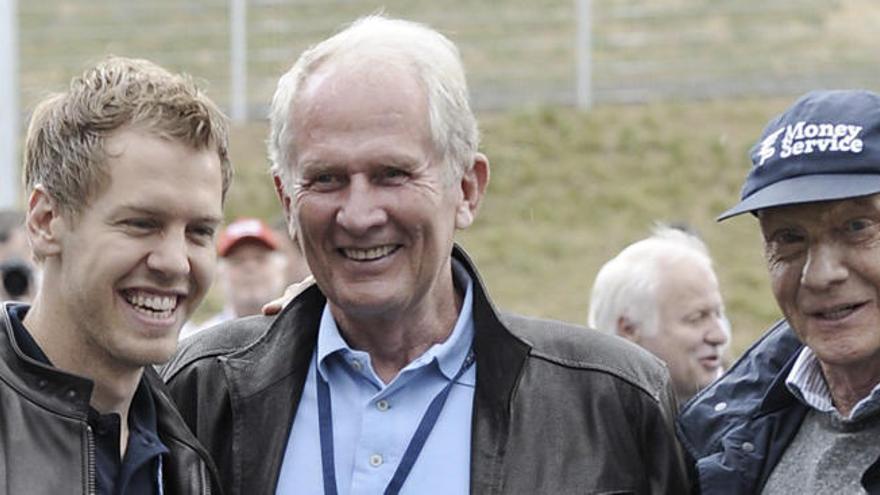 Helmut Marko, con Lauda y Vettel