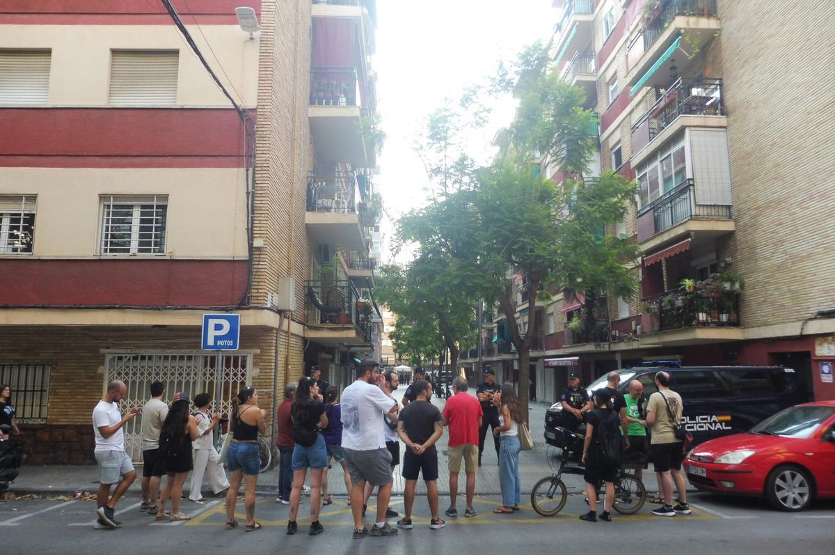 Vista de la protesta y de la calle.