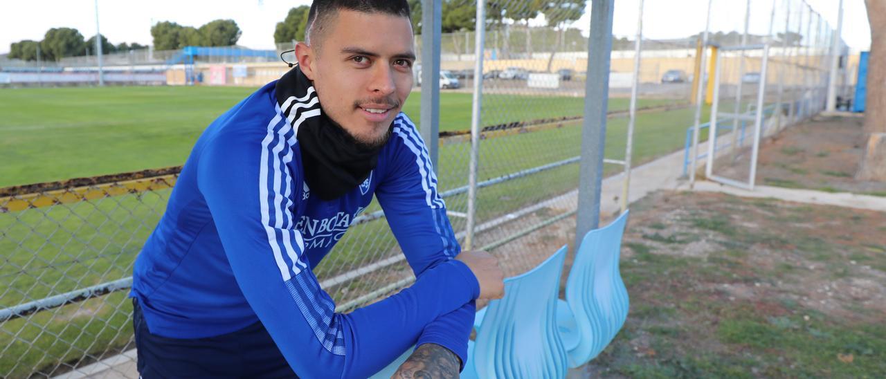 Juanjo Narváez posa en la Ciudad Deportiva tras un entrenamiento.