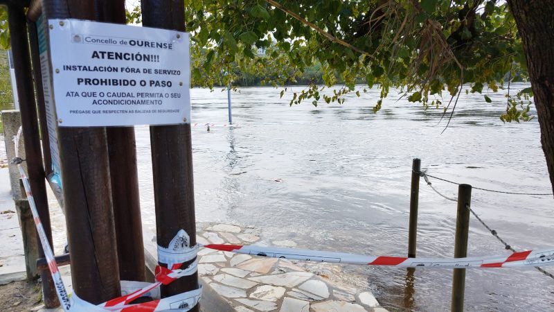 La borrasca Domingos amarga el sábado en Galicia: ríos inundados y vientos amenazantes