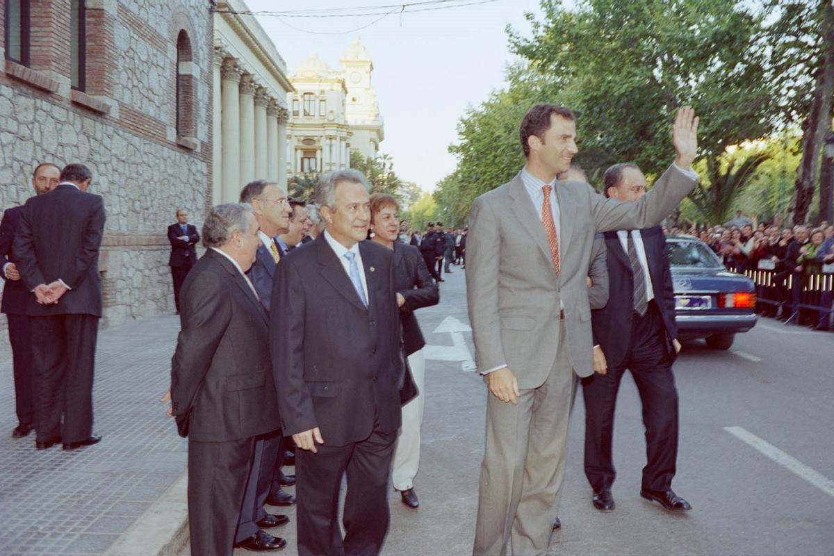 El príncipe Felipe inauguró el nuevo Rectorado de la Universidad de Málaga en 2004.