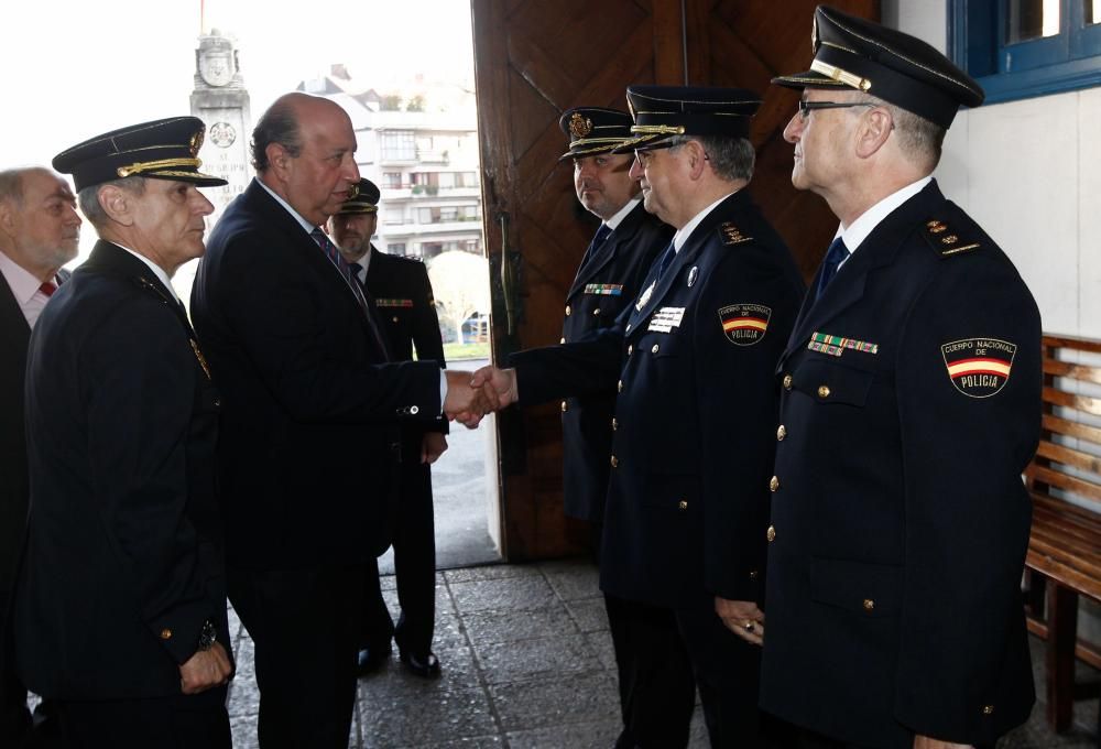 Visita del director general de la Policía a las instalaciones de Buenavista.