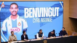 La presentación de Ngonge contó con la presencia de Mao Ye, CEO del club, y Unai Ezkurra, miembro del equipo de Garagarza