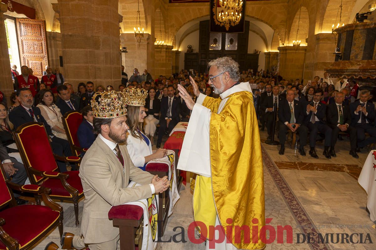 Coronación de los Reyes Cristianos y bendición de banderas del Bando Cristiano en Caravaca