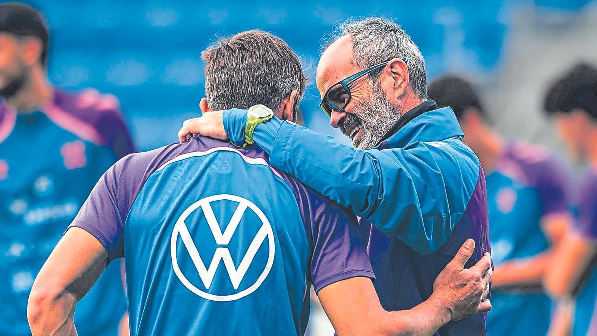 Aitor Sanz y Álvaro Cervera, en un entrenamiento de esta temporada en el estadio Heliodoro Rodríguez López