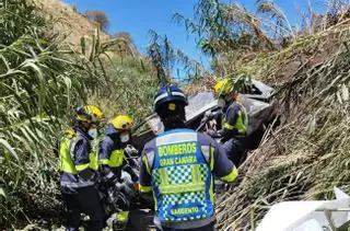 Muere un octogenario tras caer con su coche por un barranco de Gáldar