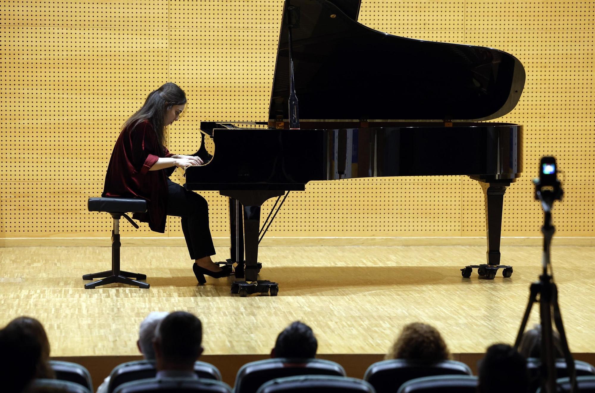 Concierto de la exalumna y pianista Alba Raña Barreiro, en el Conservatorio Profesional Música (CMUS)