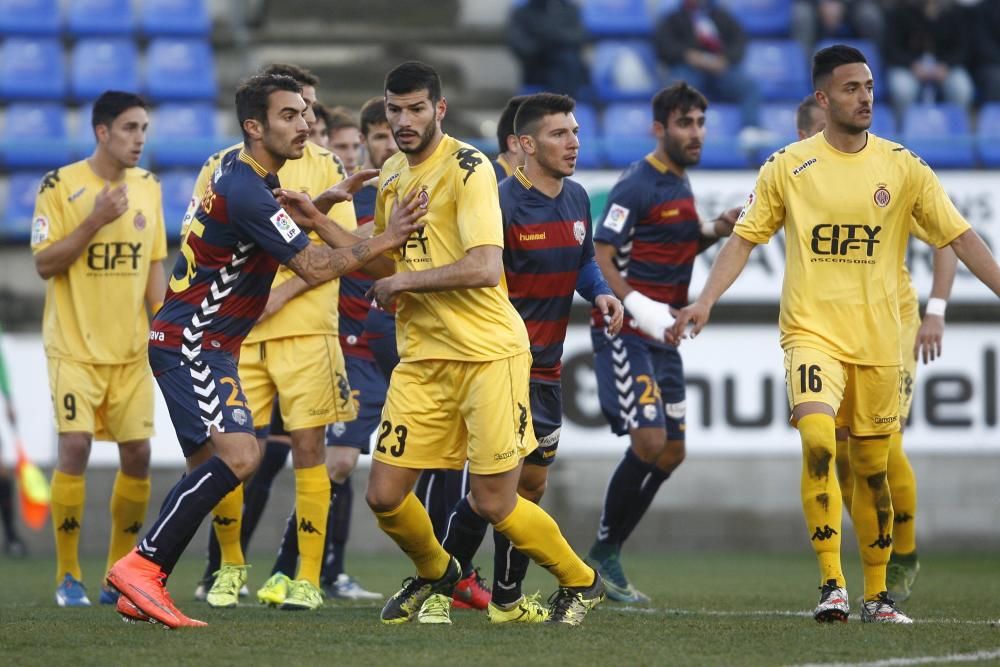 JORNADA 27 - LLAGOSTERA 0 - GIRONA 1 -  Llagostera-Girona: El derbi es decideix de penal  El Girona s'endú el duel gironí gràcies a un polèmic penal d'Aimar a Jaime Mata a cinc minuts del final, que acaba marcant Àlex Granell