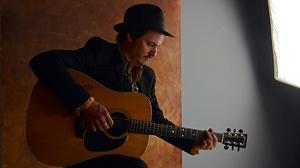 Coque Malla interpreta en acústic la cançó ’Berlín’.