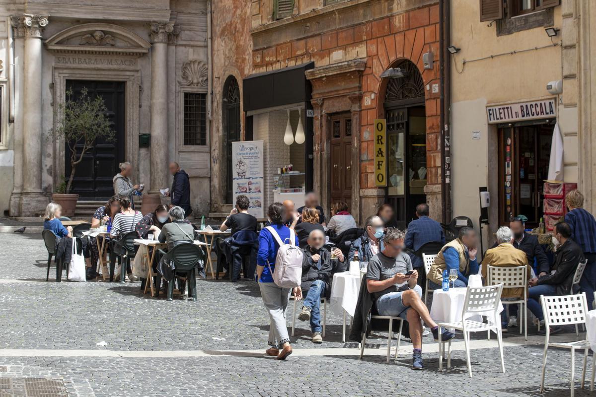 Itàlia exigirà el passaport Covid per entrar als restaurants i locals d’oci