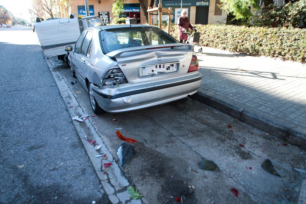 Fotos: Muere un motorista en un accidente de tráfico en Valencia