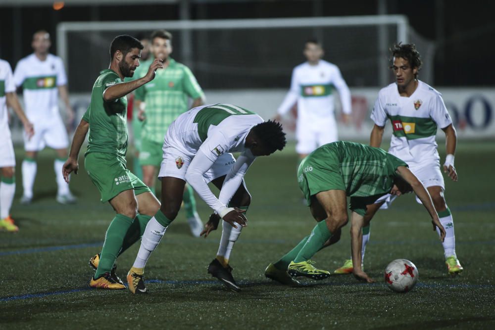 El Elche vence por la mínima en casa del Cornellà