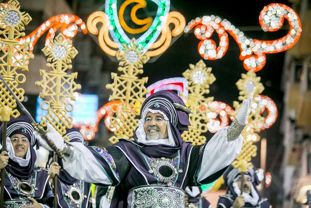 Benidorm se rinde a moros y cristianos