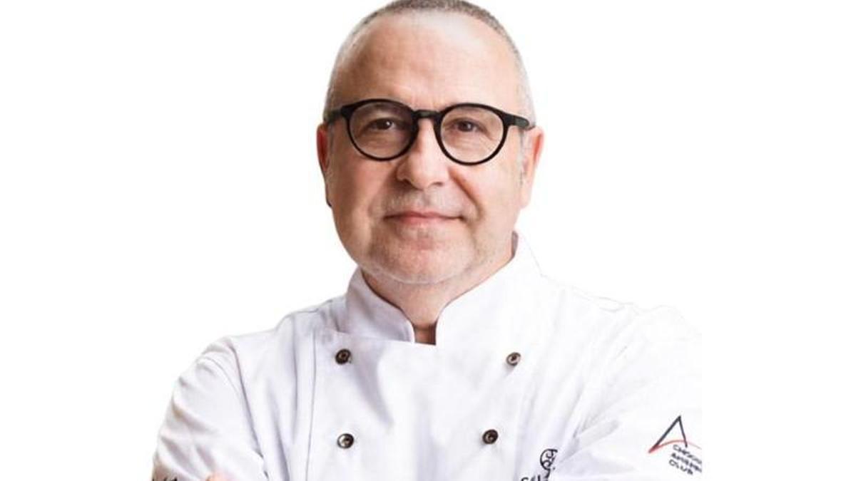 El maestro heladero Mario Masià.