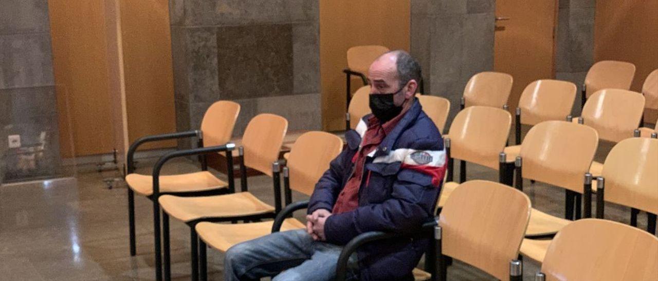 El acusado, el pasado mes de marzo, durante la primera vista del juicio.