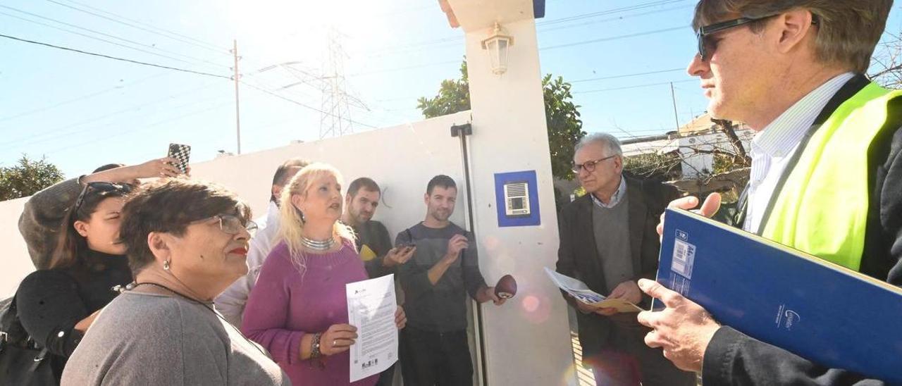 Imagen de archivo del embargo finalmente fallido a una vivienda afectada por los accesos sur a PortCastelló.