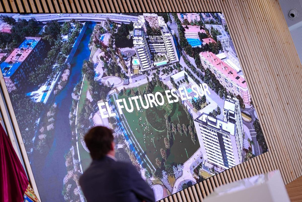 Almeida durante la presentación de la 'Estrategia del Sur'.