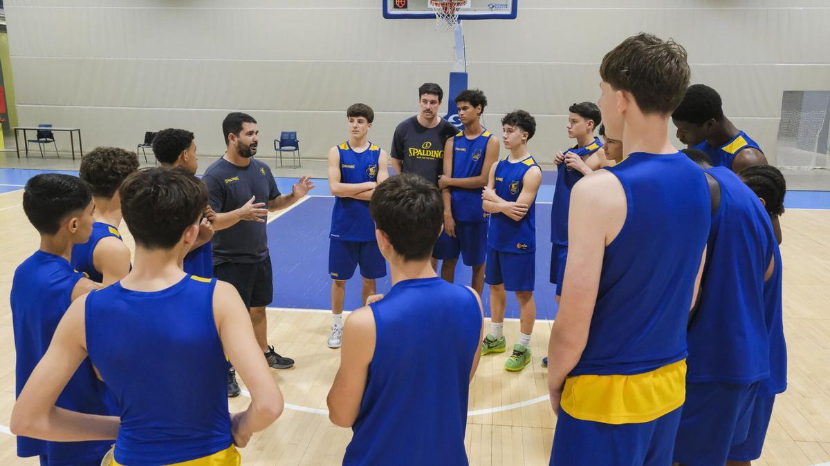 Equipo del CB Gran Canaria que va a la fase previa de la Minicopa en Valencia