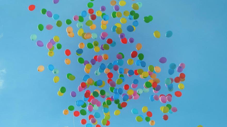 Los globos, el residuo que mata más aves marinas