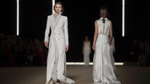 A moment of the runway show presenting Atelier Pronovias creations on occasion of the Barcelona Bridal Fashion Week (BBFW) held in Barcelona, Spain, 19 April 2024. EFE/ Marta Perez