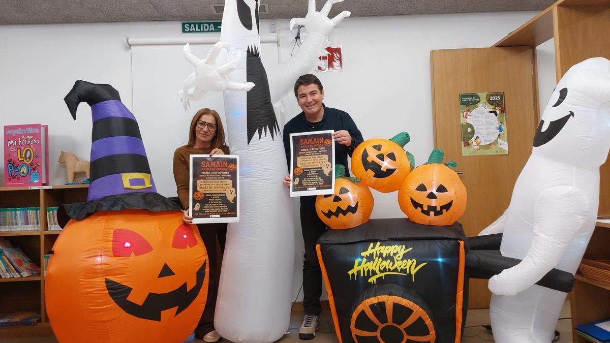 Ángela Otero y Manuel Suárez presentaron los actos de Samaín en A Illa