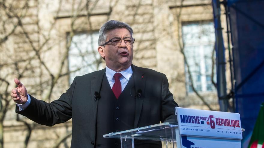 La remontada de Mélenchon le acerca a la segunda vuelta de las presidenciales en Francia