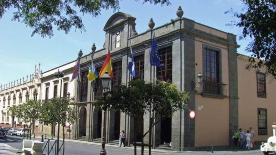 Fachada del Ayuntamiento de La Laguna.