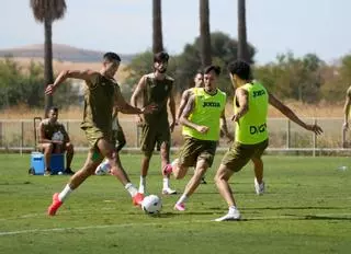 El Córdoba CF, a encender la maquinaria en el derbi ante el Almería