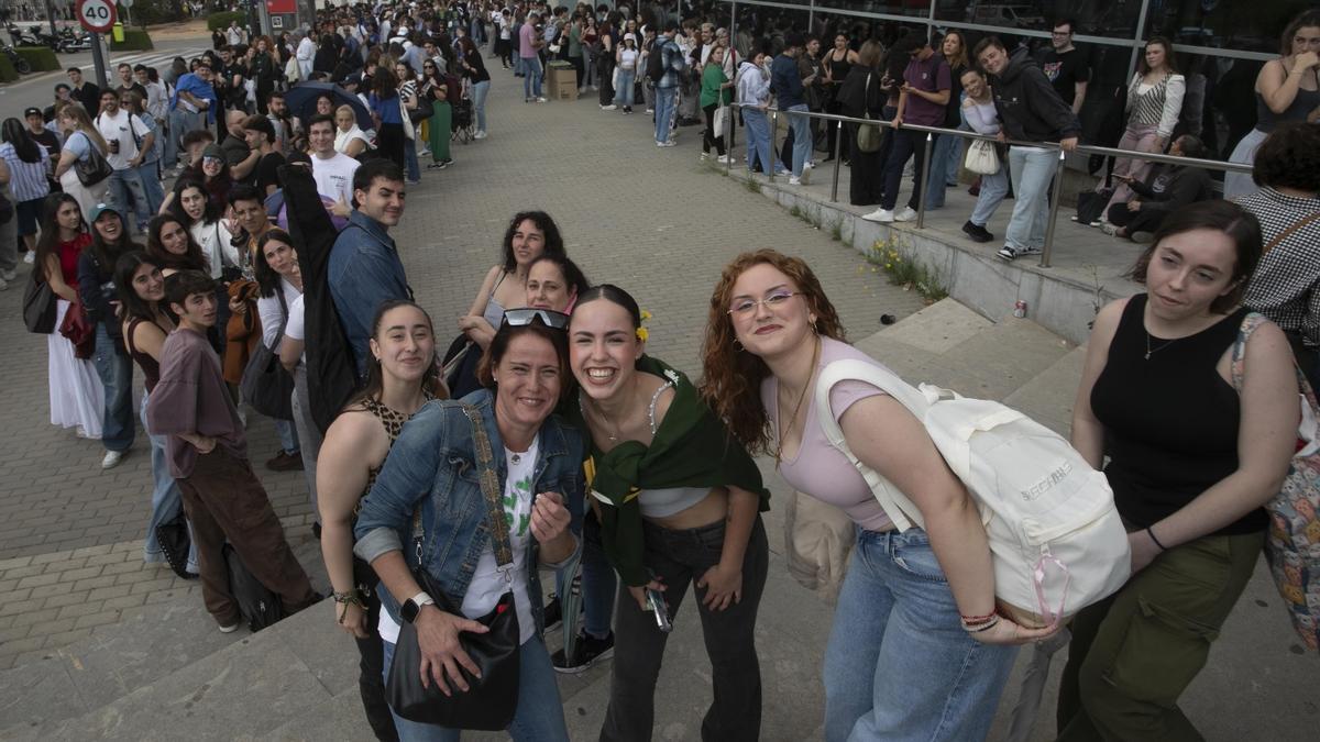 El casting de OT arrasa en València: colas desde la noche anterior