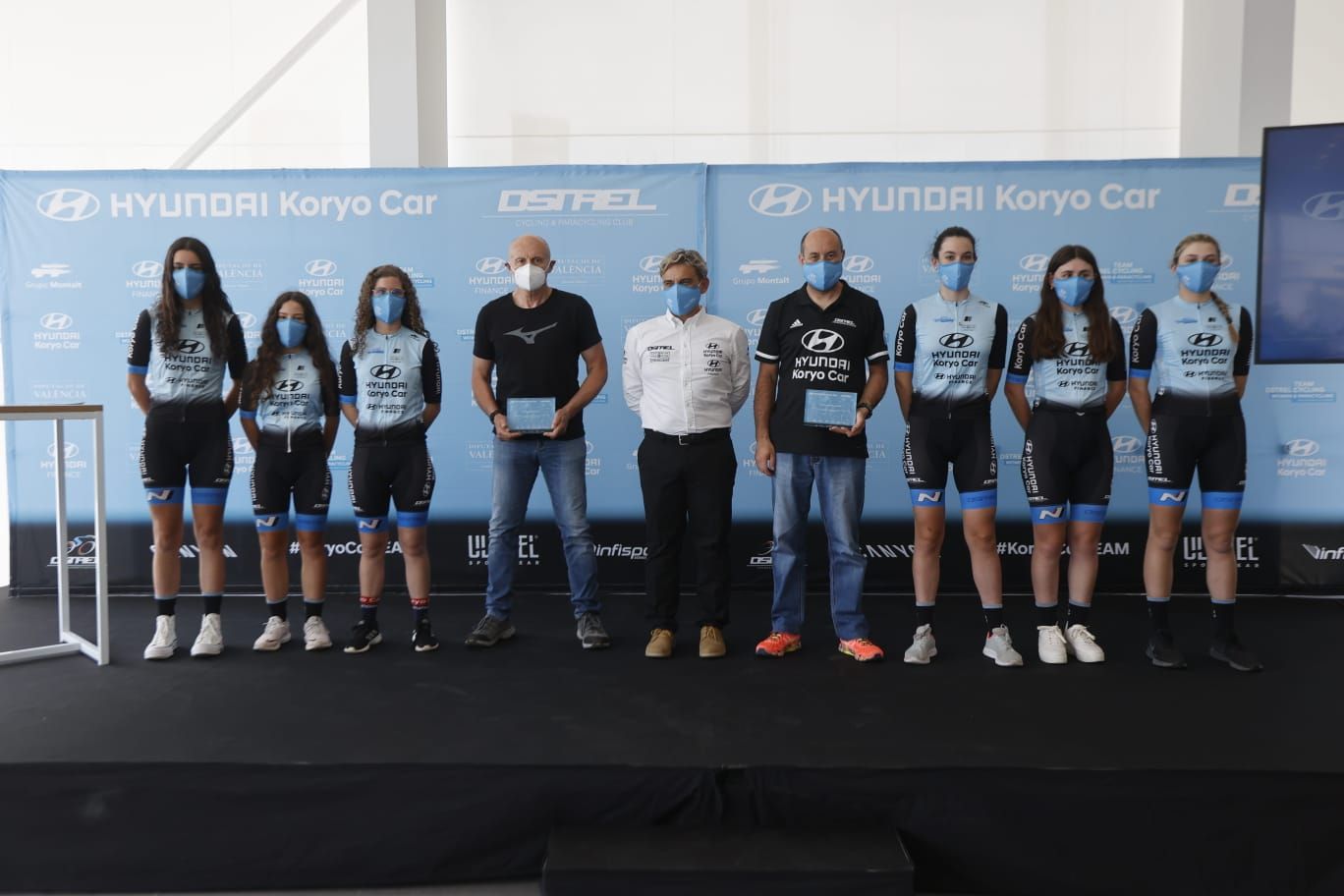 Presentación del equipo ciclista Hyundai Koryo Car