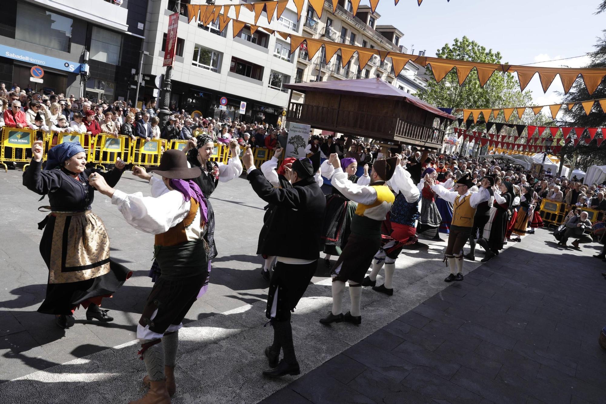 Los Güevos Pintos de la Pola, en imágenes