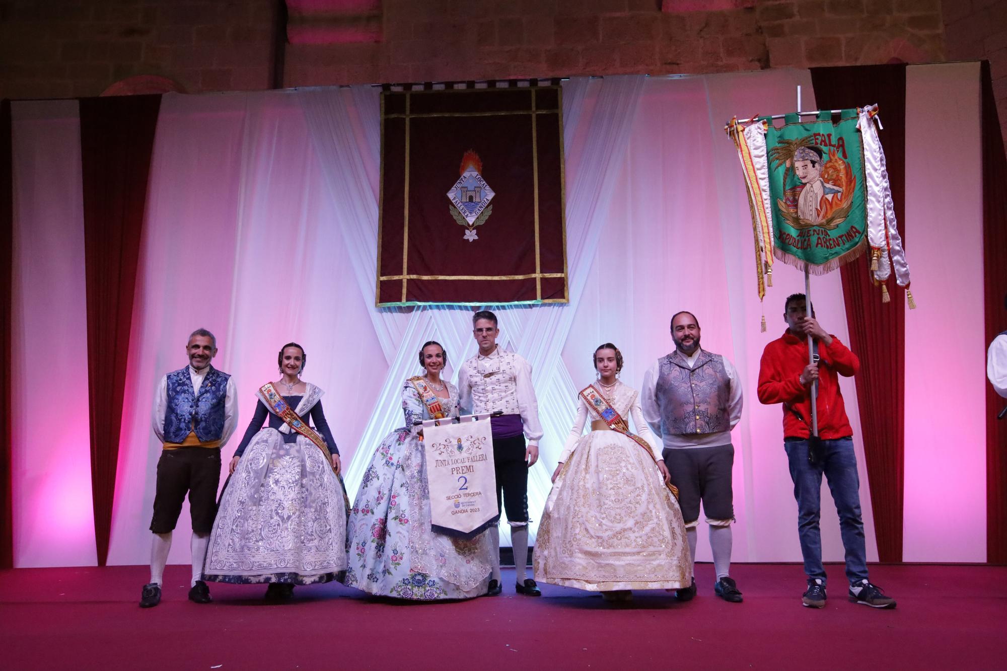 Todas las fotos de la entrega de premios falleros de Gandia